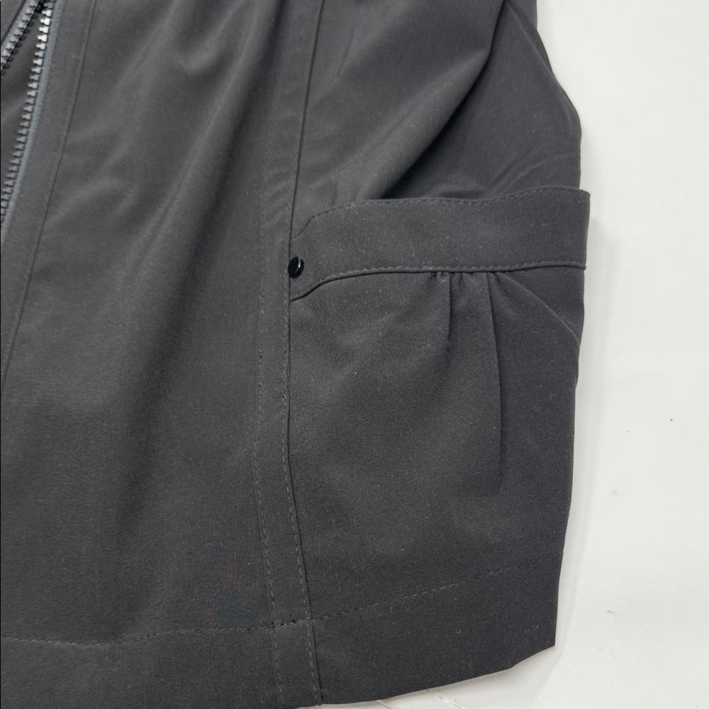 Women’s Black Lightweight Golf Jacket with gathered Pockets Size 2 Never Worn - Picture 9 of 11